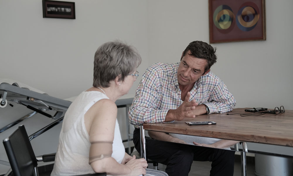 Digitaler Baustein während der Behandlung: Bereits im Jahr 2017 gewann eine App zur digitalen Betreuung von Brustkrebspatientinnen während der Therapie den Lohfert-Preis. Bild: B. Solcher