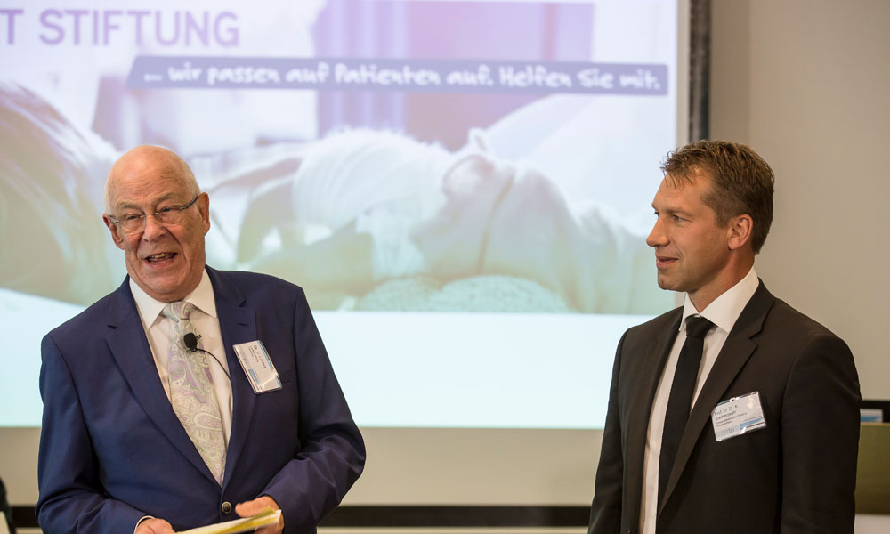 Verleihung des Lohfert-Preises 2016 - Christoph Lohfert und Prof. Kai Zacharowski