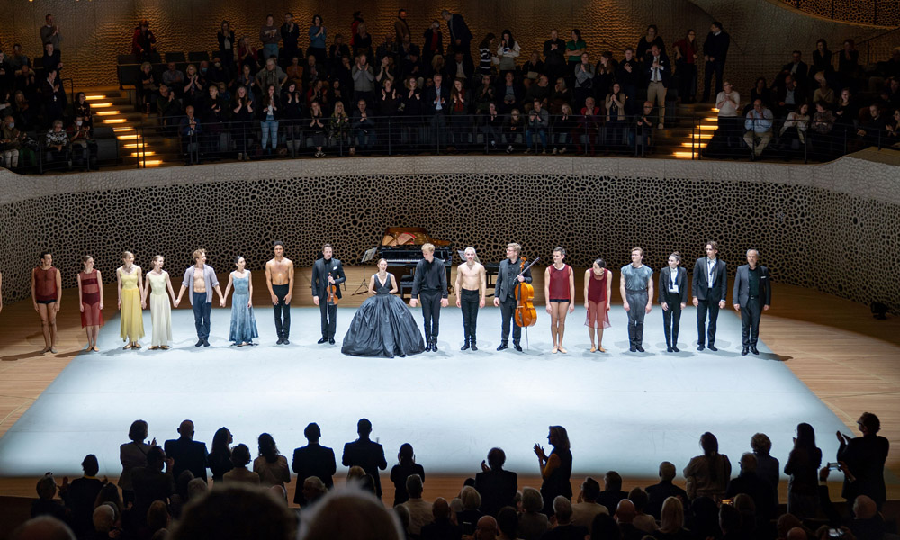 Standing Ovations für Kammerballetten in der Elbphilharmonie, Foto: Tom McKenzie